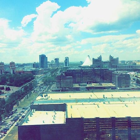 Amasing Apartment On Dostyk 5 Str Astana Buitenkant foto